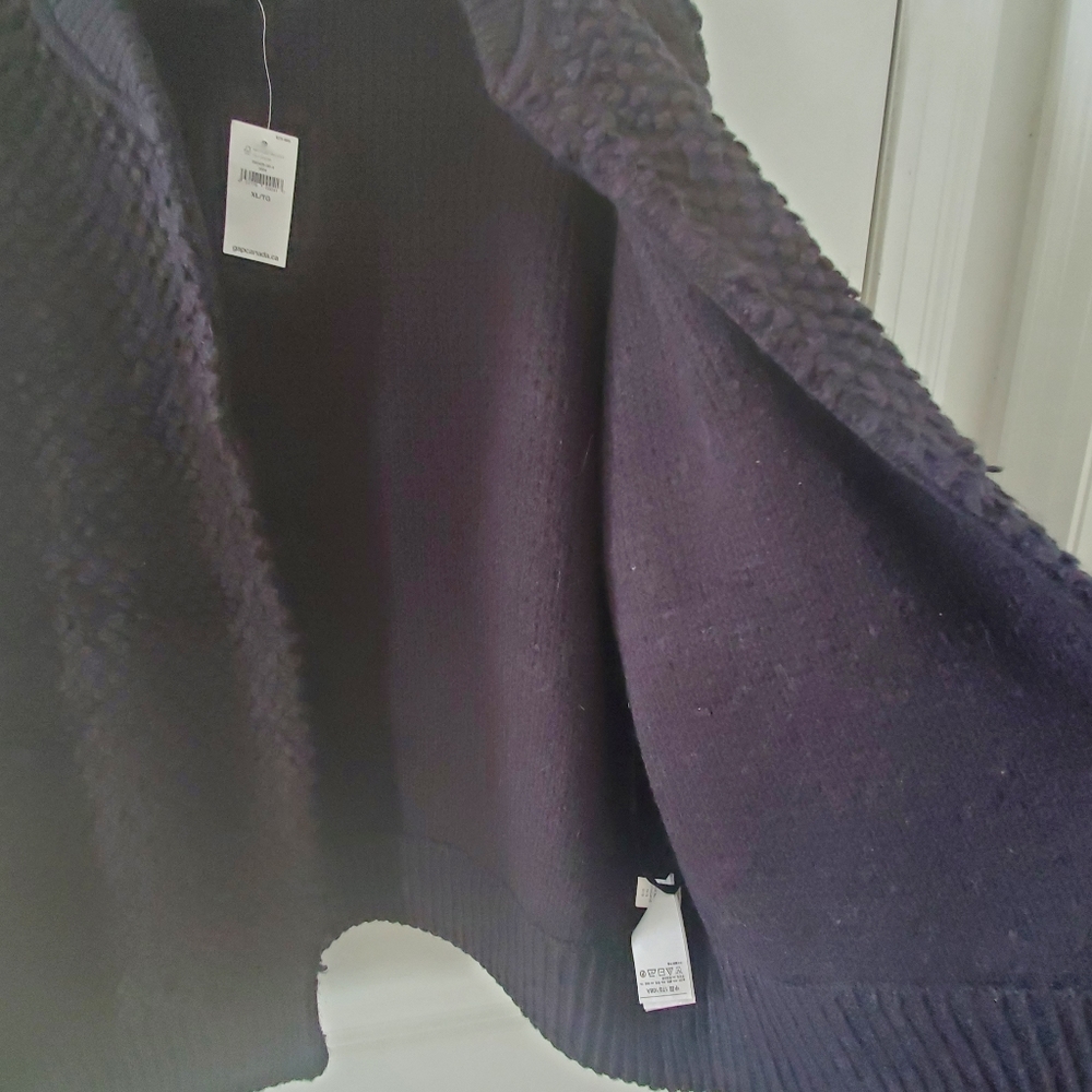 GAP Sweater - Picture 5 of 5